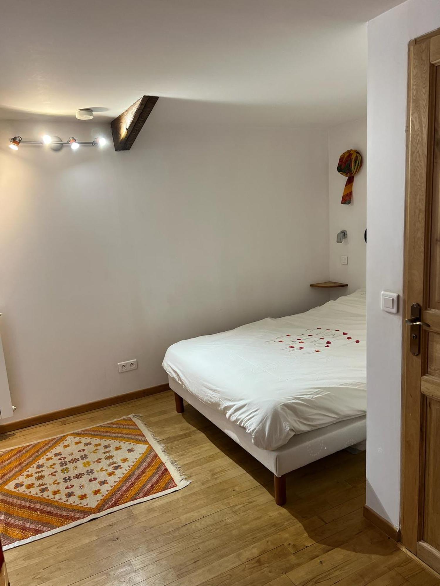 Hotel Les Garennes Saint-Uze Zewnętrze zdjęcie